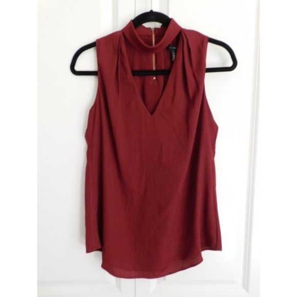 White House Black Market WHBM Maroon Keyhole Pleated Chiffon Blouse size 2 - Picture 3 of 7